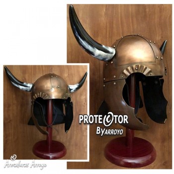 Casco Vikingo Cuernos