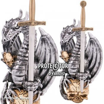 Figura drag&oacute;n Medieval
